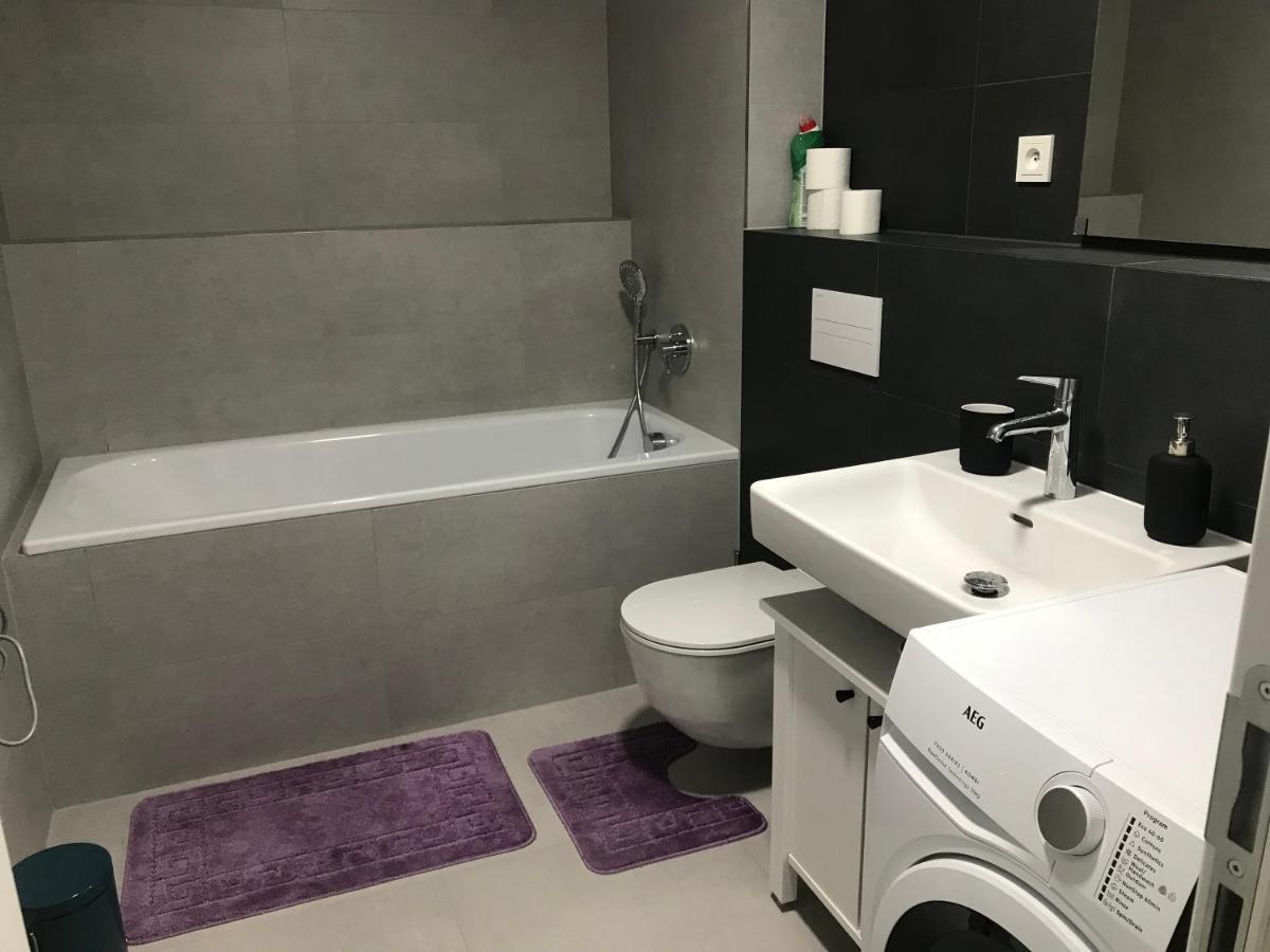 Apartmantplus01 Praha Bagian luar foto