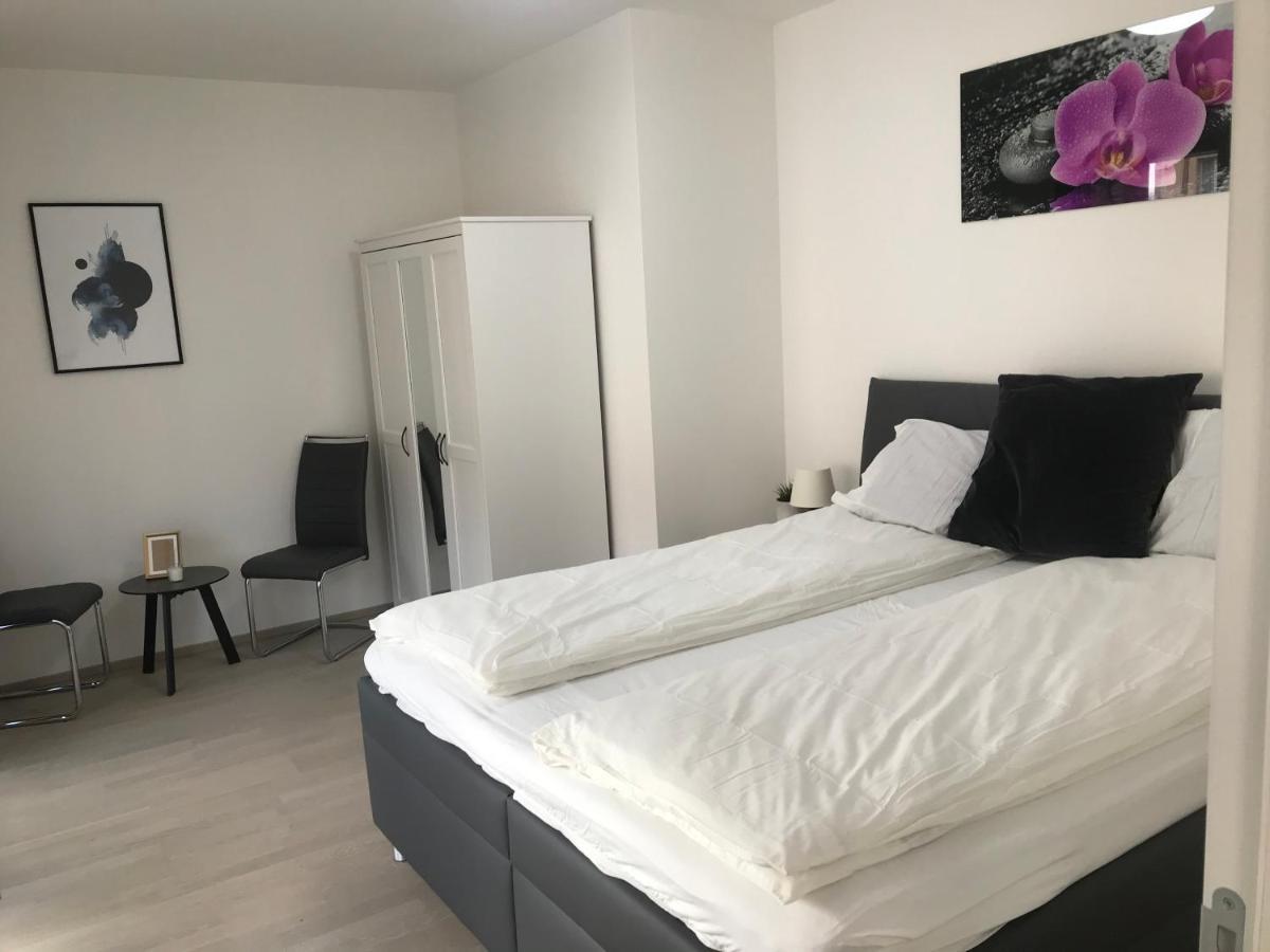 Apartmantplus01 Praha Bagian luar foto