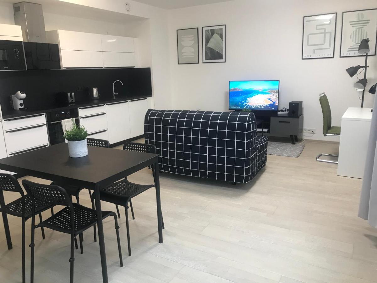Apartmantplus01 Praha Bagian luar foto